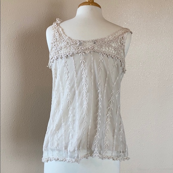 Lace top - Picture 2 of 3